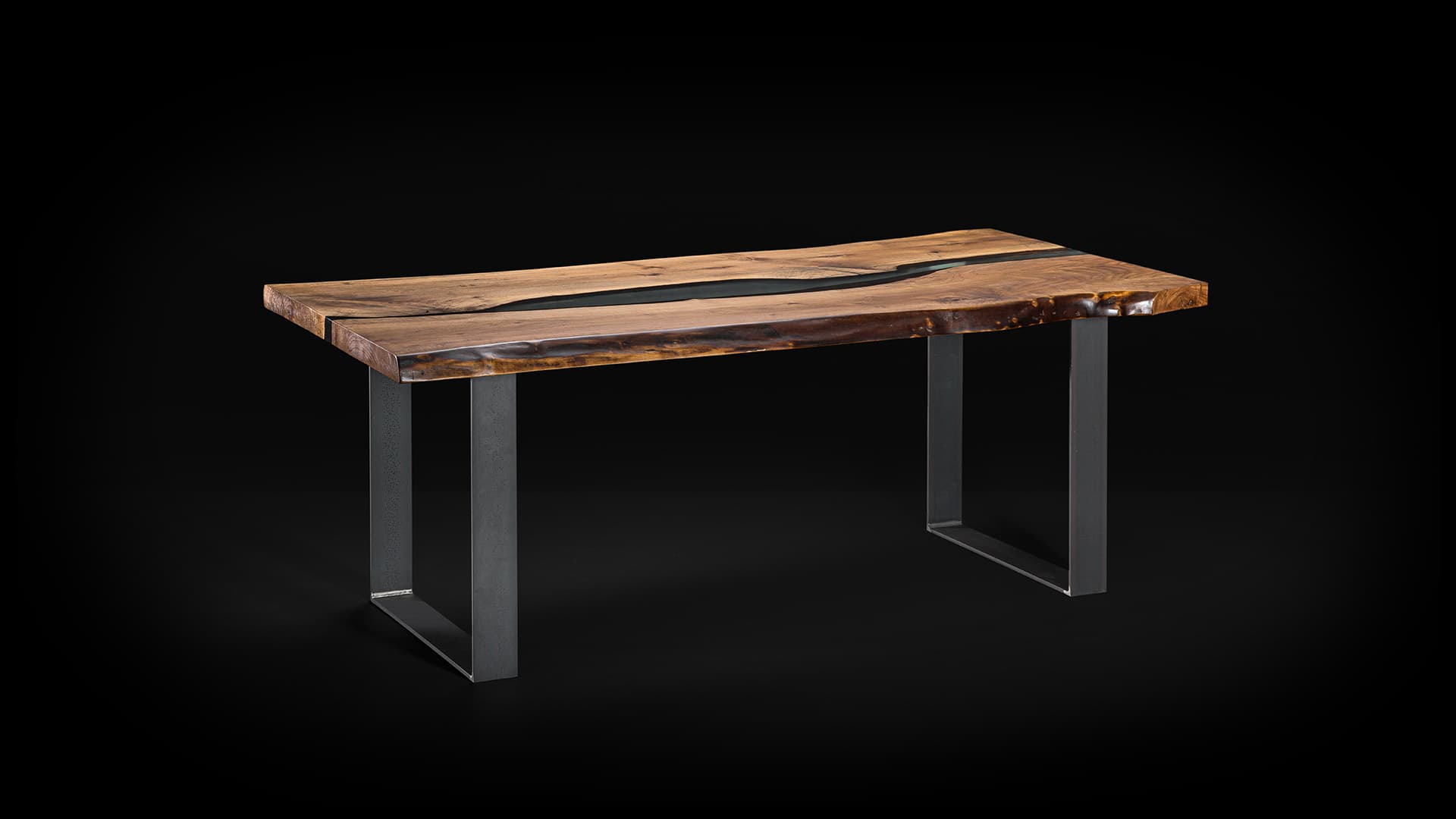 Oakwood and resin table